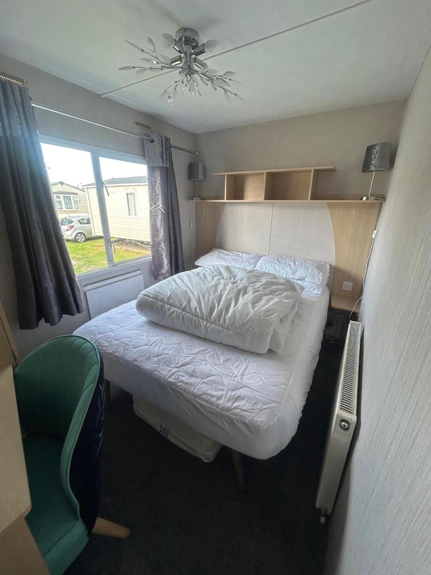 6 Berth Caravan For Hire By The Beach In Heacham, Norfolk Ref 21038C Exterior foto